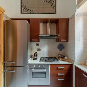 https://iflat-elegant-and-luxury-apartment-near-pantheon.it-romehotels.com